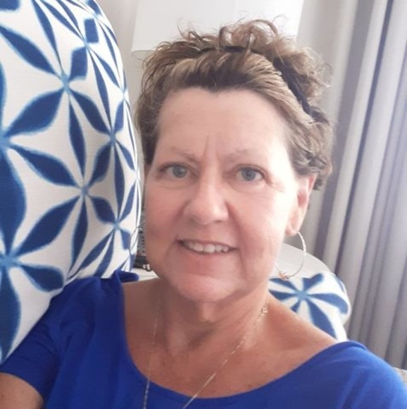 Meet your Posher, Jennifer - Picture 1 of 1